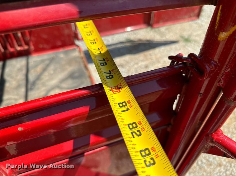 image for item MB9678 2018 W-W  livestock trailer