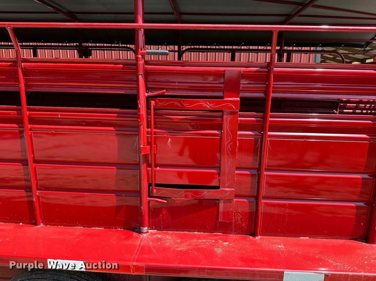 image for item MB9678 2018 W-W  livestock trailer