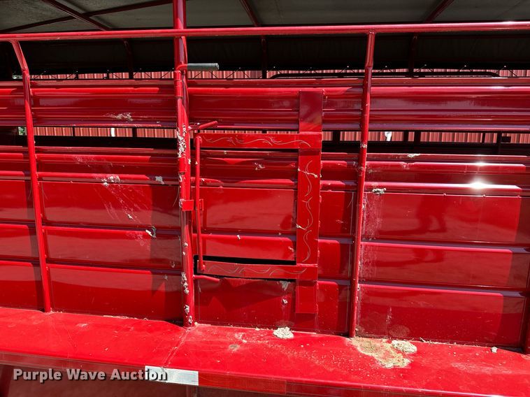 image for item MB9678 2018 W-W  livestock trailer