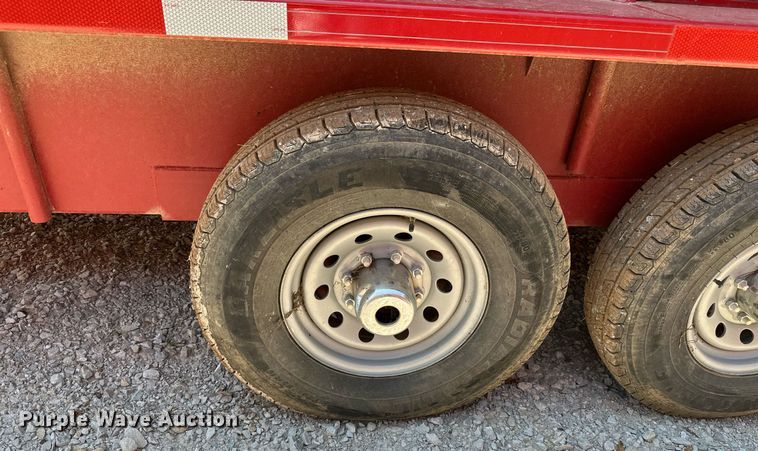 image for item MB9678 2018 W-W  livestock trailer