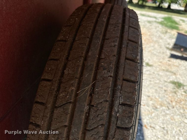 image for item MB9678 2018 W-W  livestock trailer