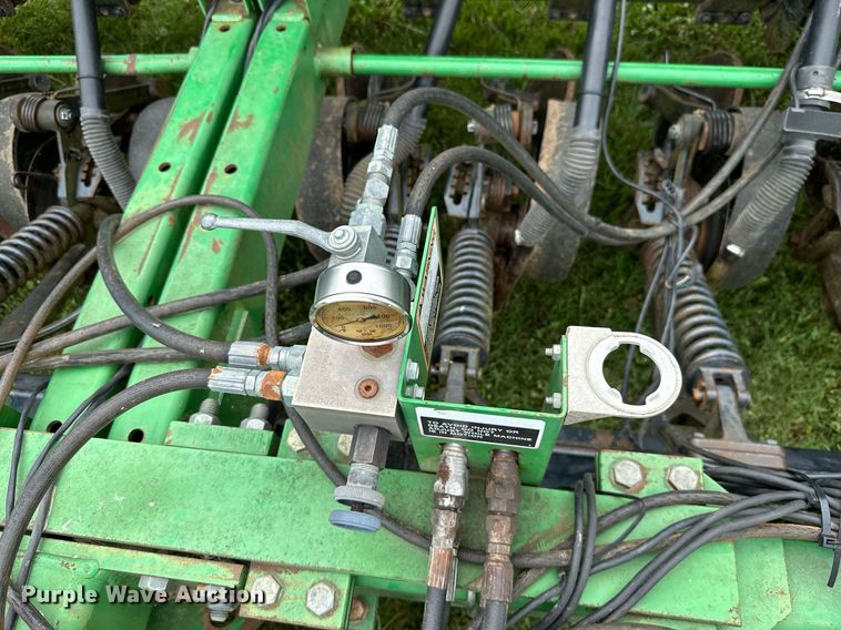 image for item MB9687 John Deere 1590  grain drill