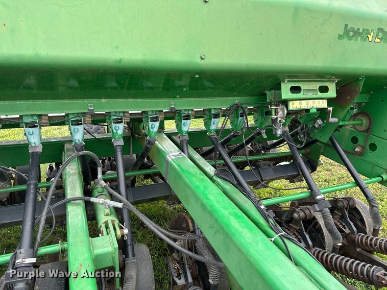 image for item MB9687 John Deere 1590  grain drill