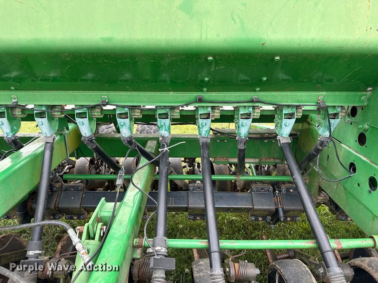 image for item MB9687 John Deere 1590  grain drill