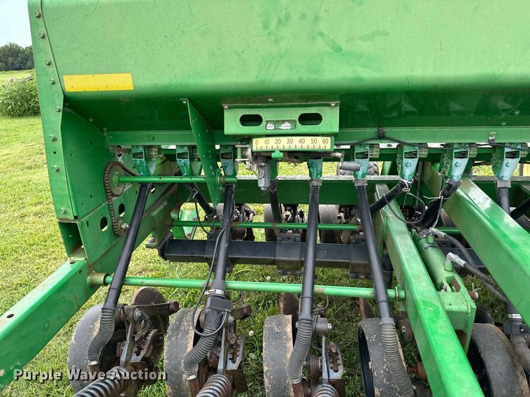 image for item MB9687 John Deere 1590  grain drill