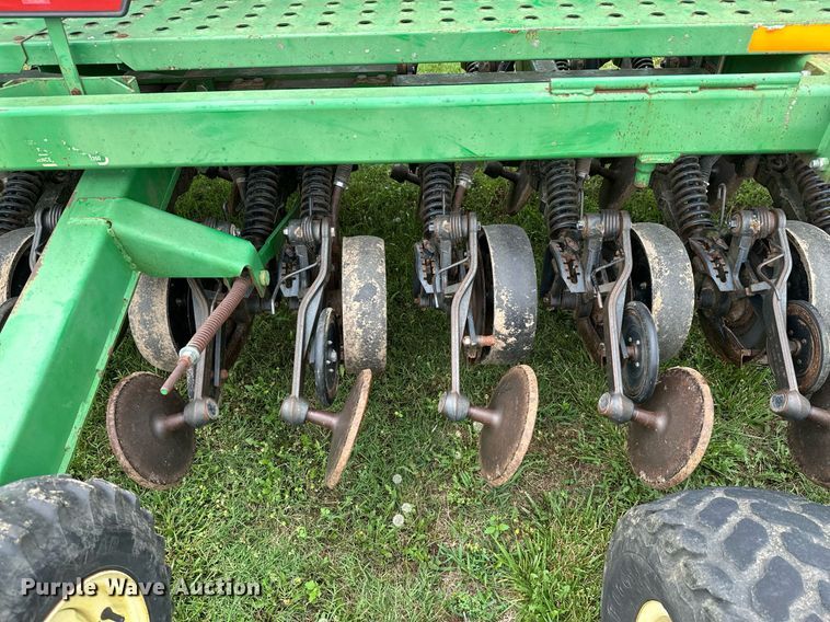 image for item MB9687 John Deere 1590  grain drill
