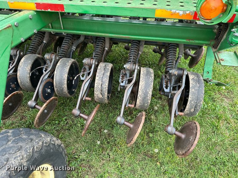 image for item MB9687 John Deere 1590  grain drill