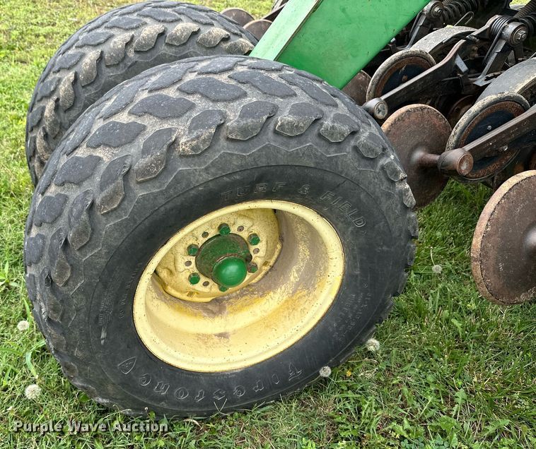 image for item MB9687 John Deere 1590  grain drill