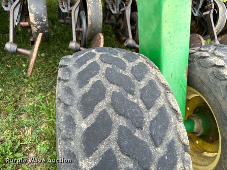 image for item MB9687 John Deere 1590  grain drill