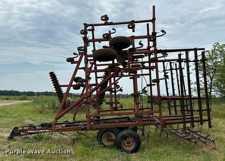 image for item MB9689 Kent Series V  field cultivator