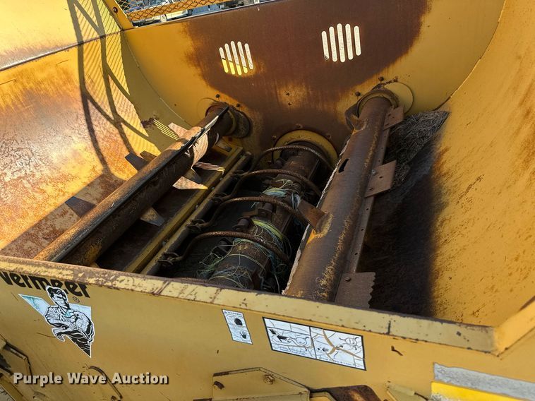 image for item MB9701 1999 Vermeer Top Gun  bale processor