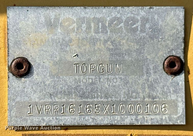 image for item MB9701 1999 Vermeer Top Gun  bale processor