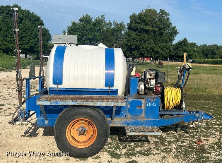 image for item MC9993 Broyhill B912  turf sprayer