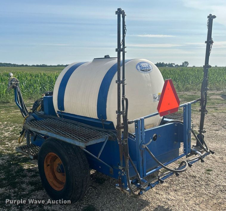 image for item MC9993 Broyhill B912  turf sprayer