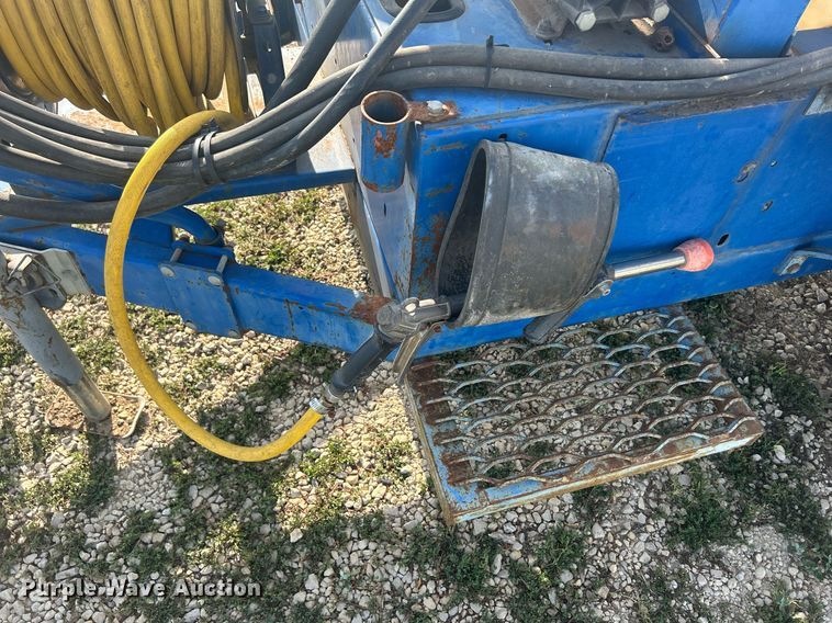 image for item MC9993 Broyhill B912  turf sprayer