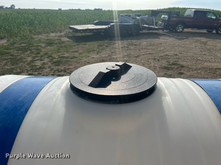 image for item MC9993 Broyhill B912  turf sprayer