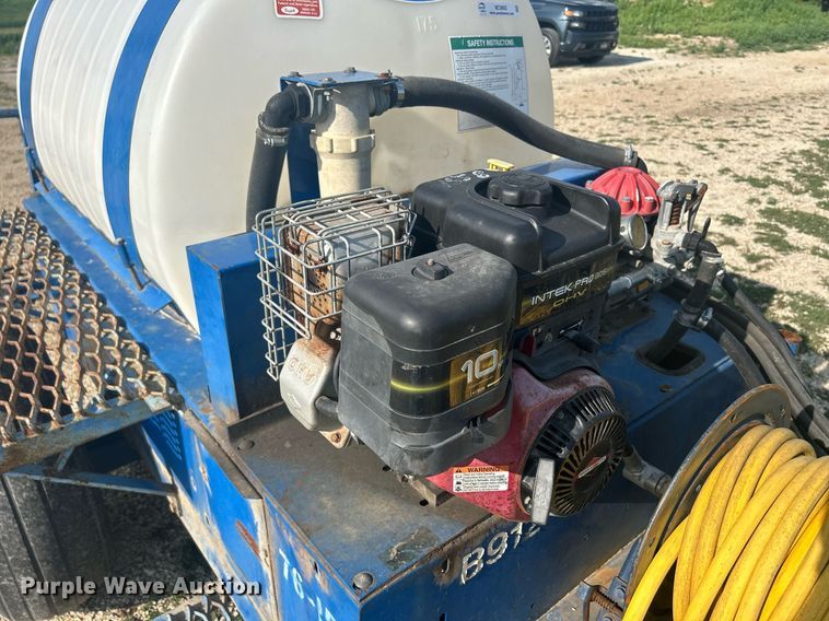 image for item MC9993 Broyhill B912  turf sprayer