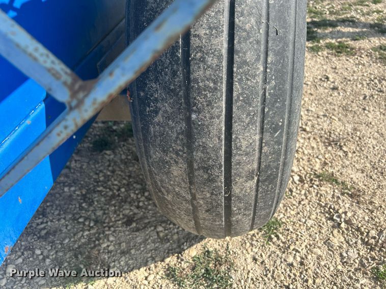 image for item MC9993 Broyhill B912  turf sprayer