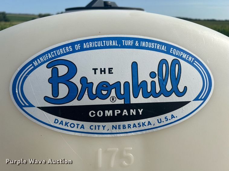 image for item MC9993 Broyhill B912  turf sprayer