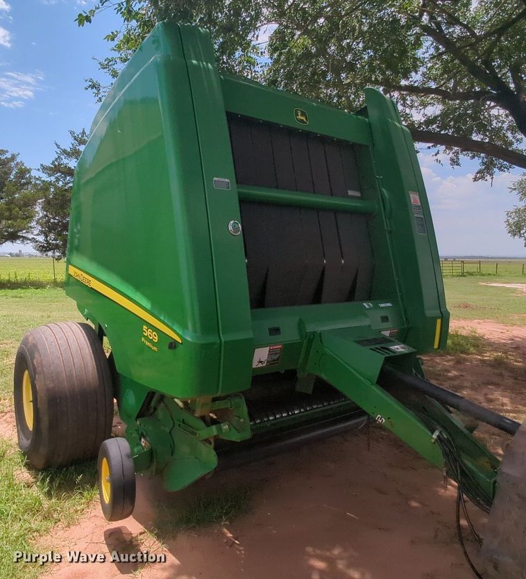 image for item MY9475 John Deere 569 Premium  round baler