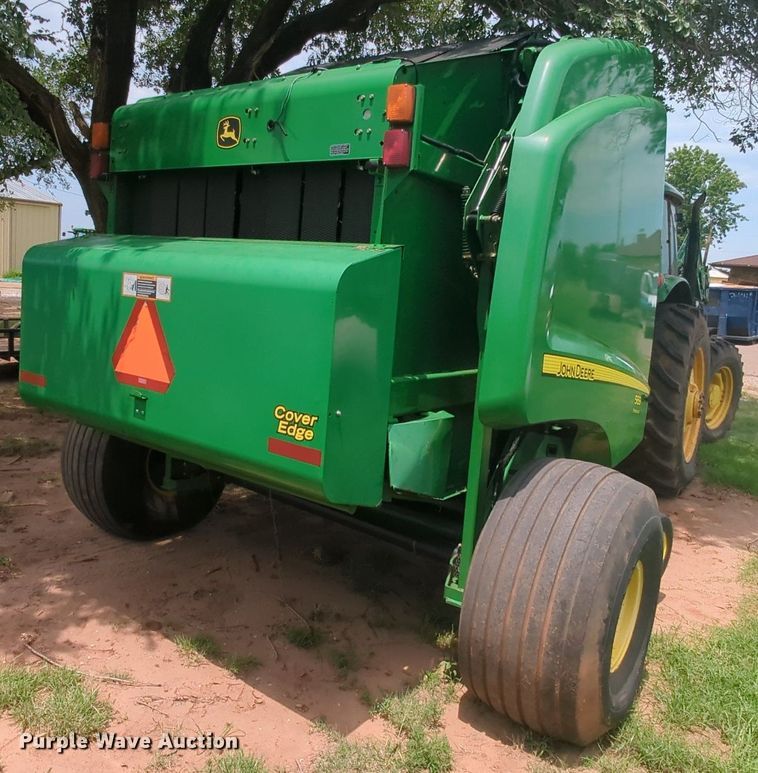 image for item MY9475 John Deere 569 Premium  round baler