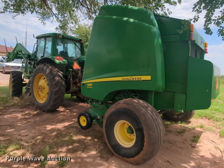 image for item MY9475 John Deere 569 Premium  round baler
