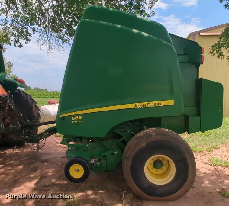image for item MY9475 John Deere 569 Premium  round baler