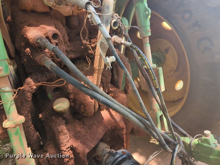 image for item MY9475 John Deere 569 Premium  round baler