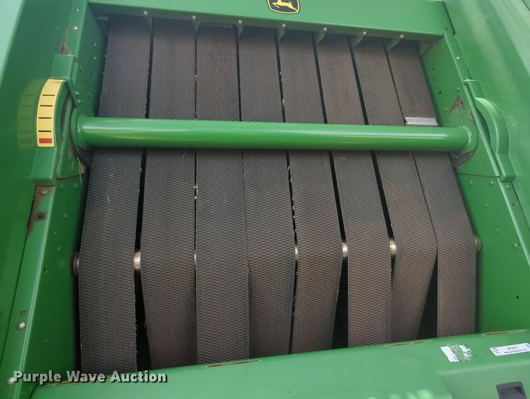 image for item MY9475 John Deere 569 Premium  round baler