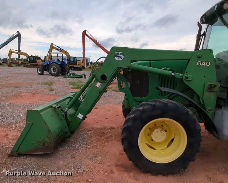 image for item MY9479 John Deere 6220  MFWD tractor