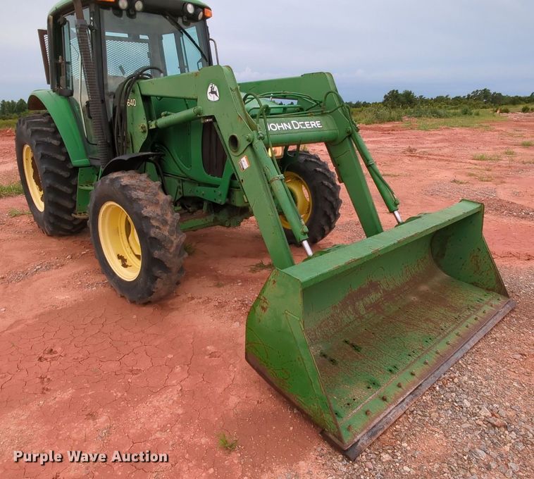 image for item MY9479 John Deere 6220  MFWD tractor
