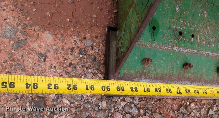 image for item MY9479 John Deere 6220  MFWD tractor