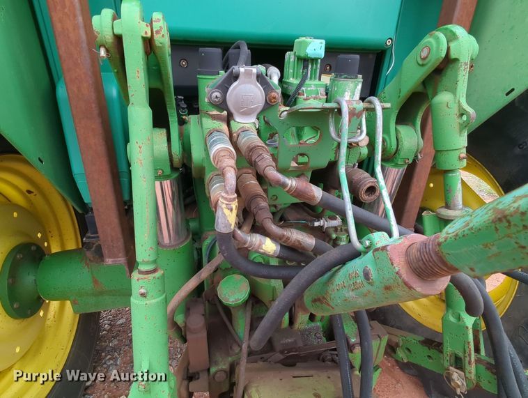 image for item MY9479 John Deere 6220  MFWD tractor