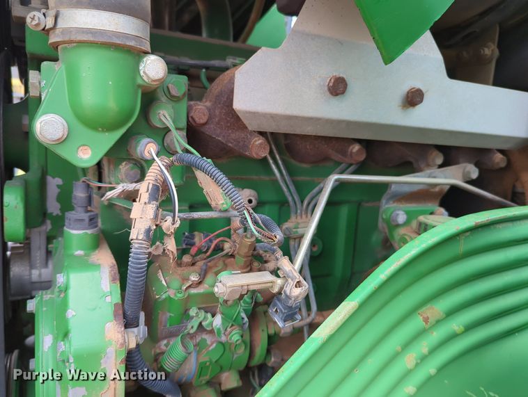 image for item MY9479 John Deere 6220  MFWD tractor