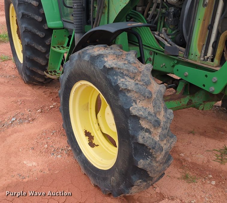 image for item MY9479 John Deere 6220  MFWD tractor