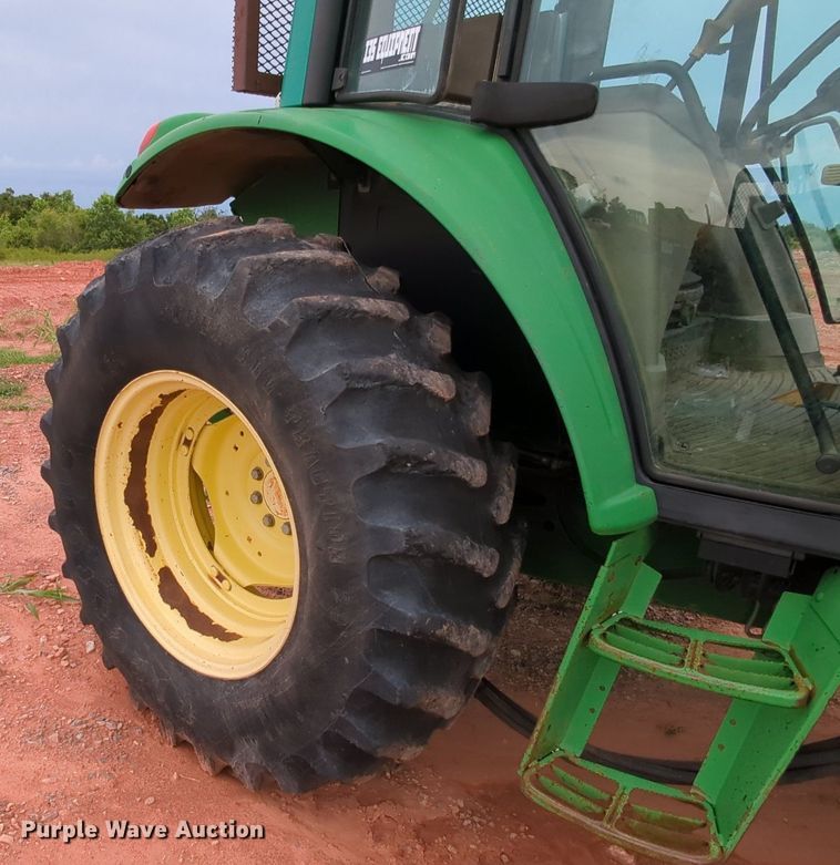 image for item MY9479 John Deere 6220  MFWD tractor