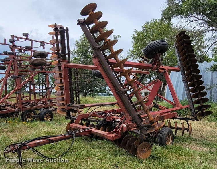 image for item MY9782 Case IH 496  tandem disk