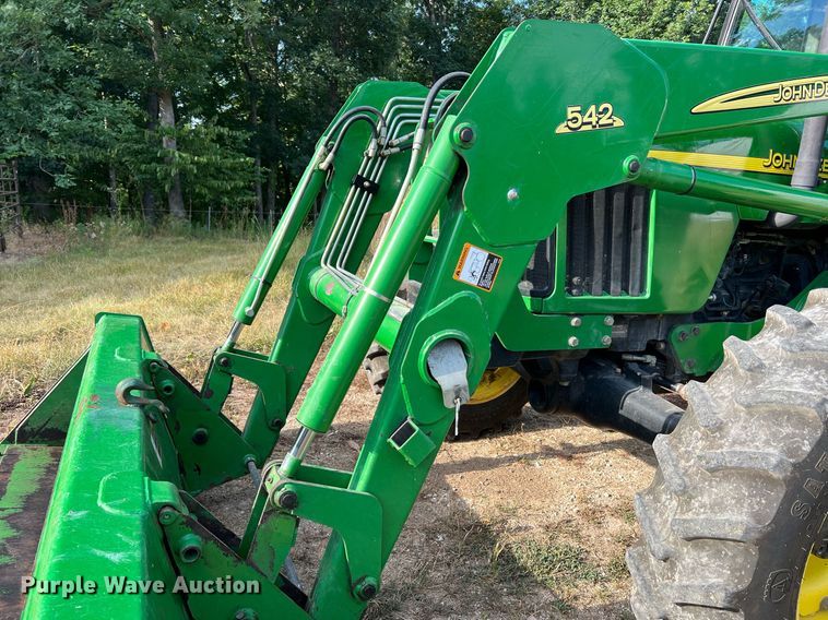 image for item NA9026 2004 John Deere 5420  MFWD tractor