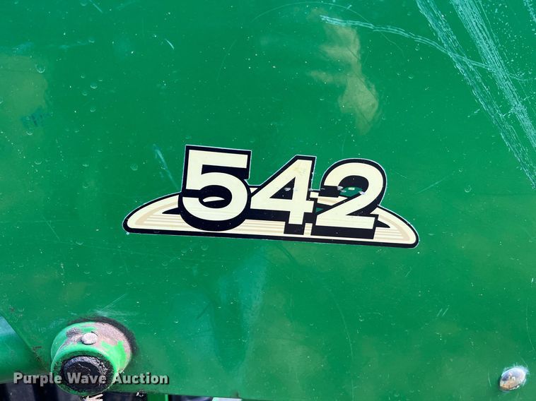 image for item NA9026 2004 John Deere 5420  MFWD tractor