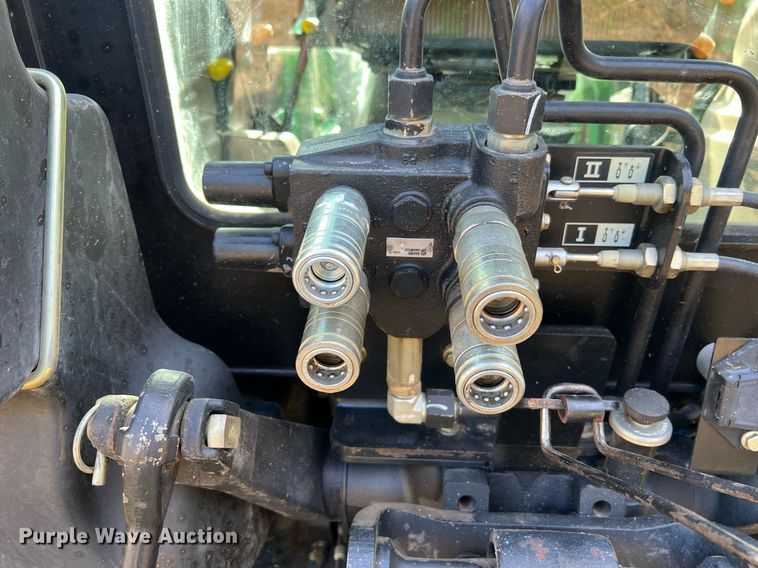 image for item NA9026 2004 John Deere 5420  MFWD tractor