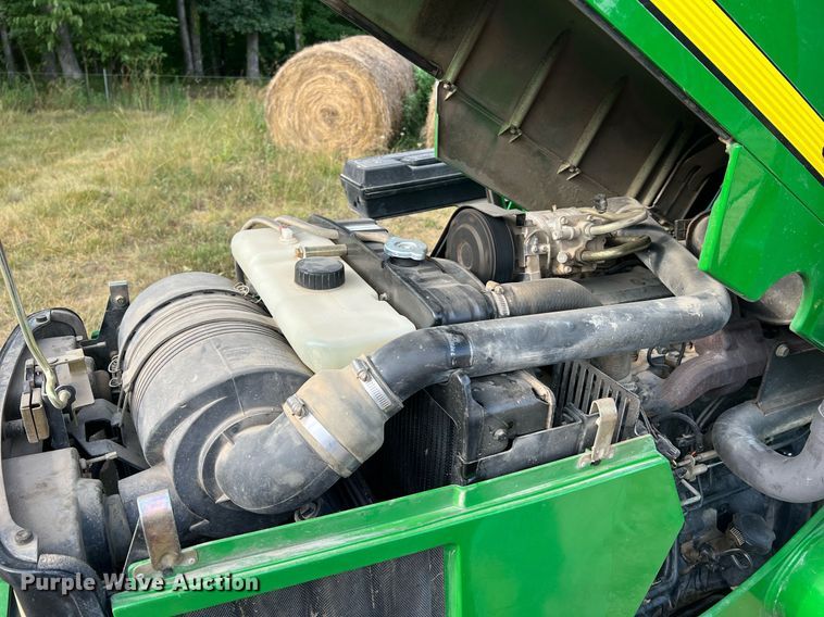 image for item NA9026 2004 John Deere 5420  MFWD tractor