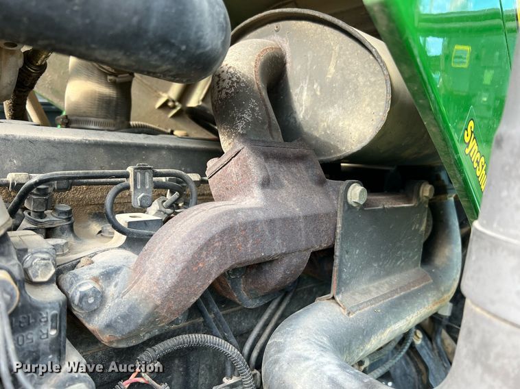 image for item NA9026 2004 John Deere 5420  MFWD tractor