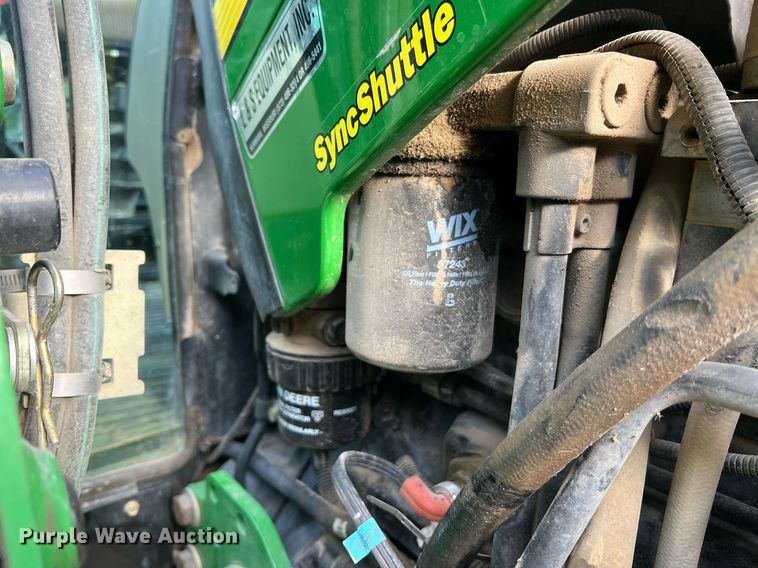 image for item NA9026 2004 John Deere 5420  MFWD tractor