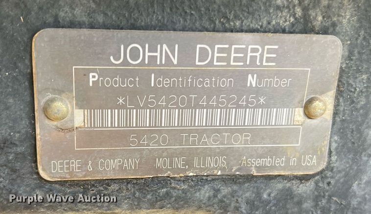 image for item NA9026 2004 John Deere 5420  MFWD tractor