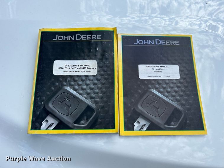 image for item NA9026 2004 John Deere 5420  MFWD tractor