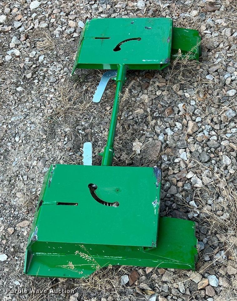 image for item NA9027 HLA BOQF10JD440540  skid steer adapter plate