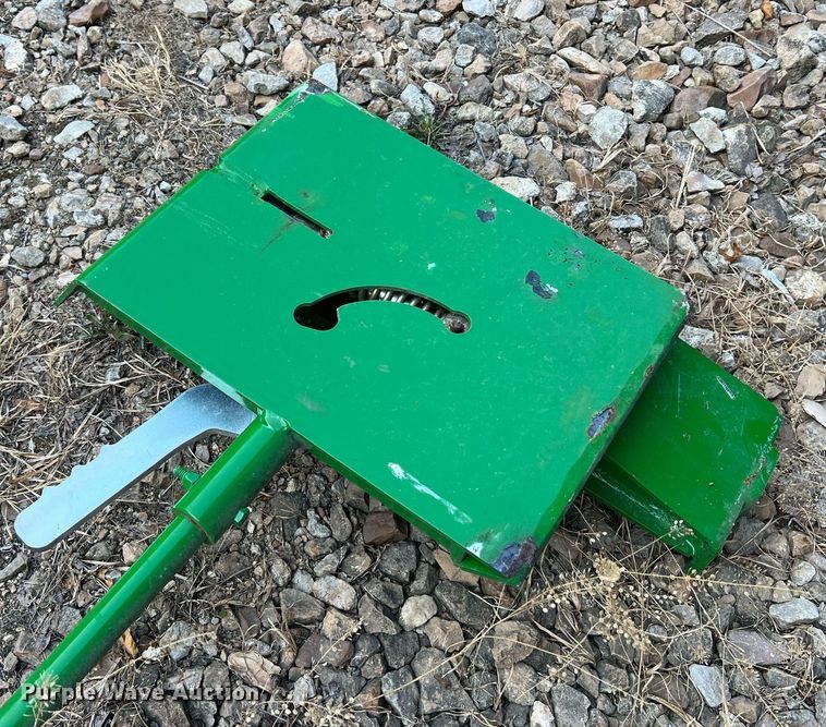 image for item NA9027 HLA BOQF10JD440540  skid steer adapter plate