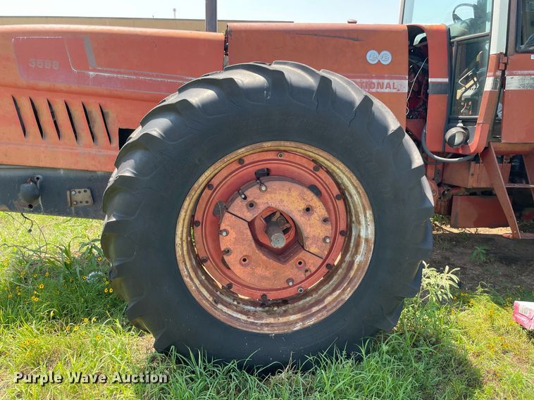 image for item NB9111 International Harvester 3588  4WD tractor