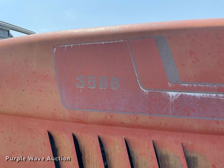 image for item NB9111 International Harvester 3588  4WD tractor