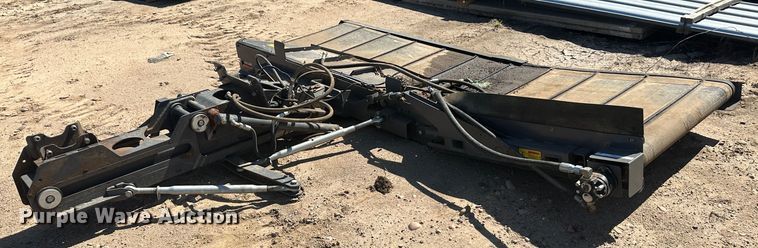 image for item NM9307 AGCO  hay merger